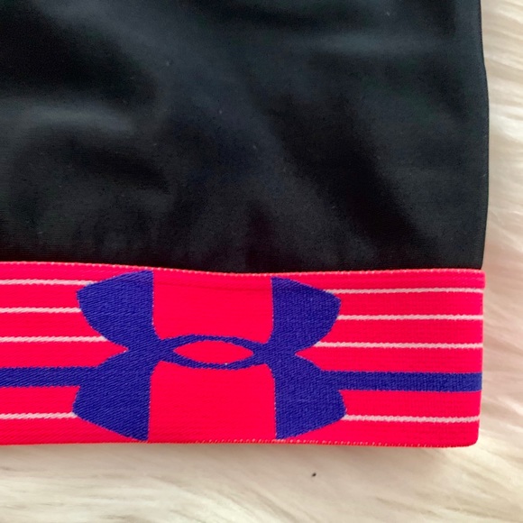 Under Armour sports bra - Picture 2 of 3